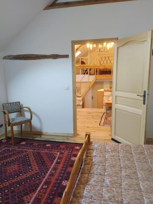 Superbe Appartement Dans Charmant Corps De Ferme Acheres-la-Foret Dış mekan fotoğraf